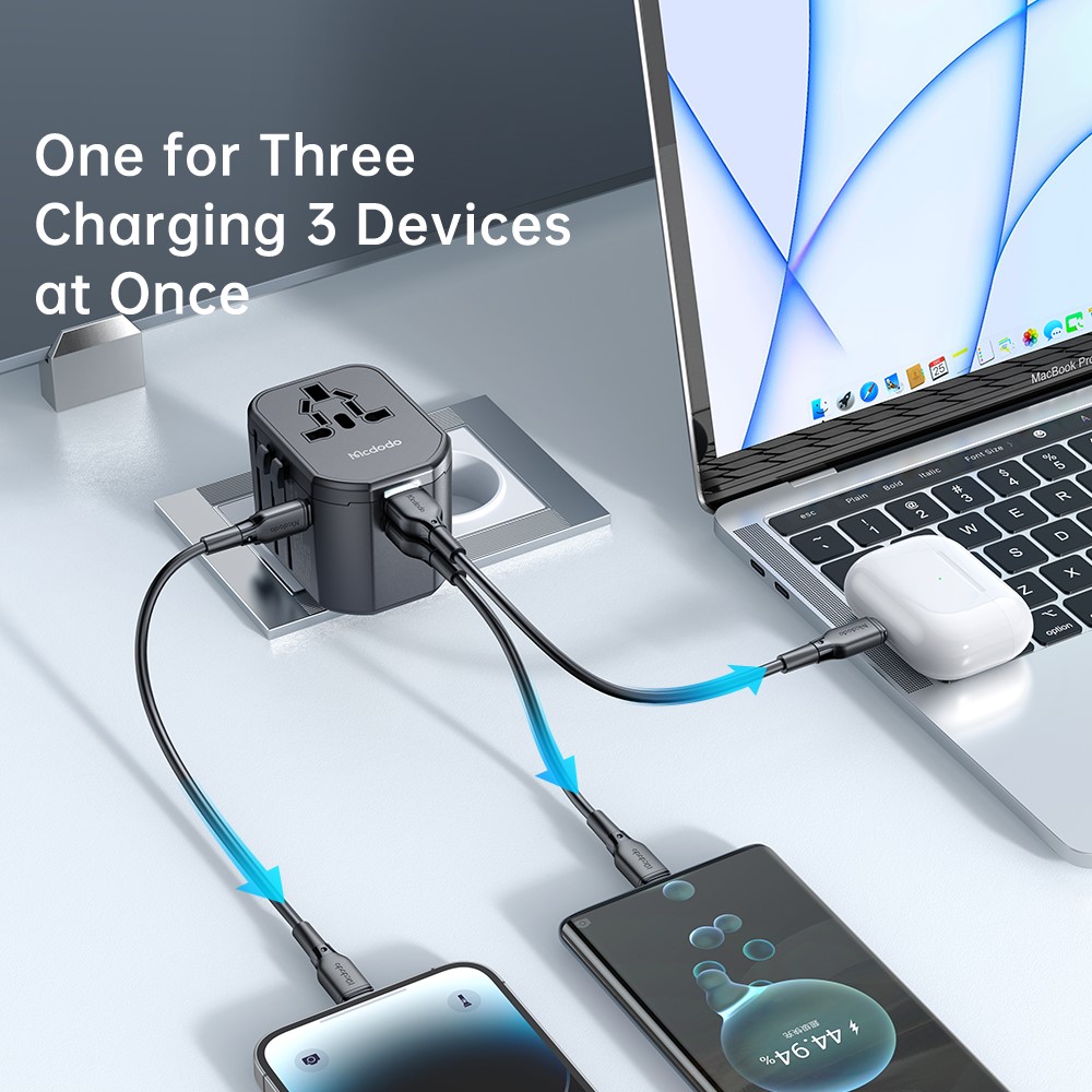 MCDODO Mcdodo 20W PD Reseadapter 2x USB-A 1x USB-C Svart