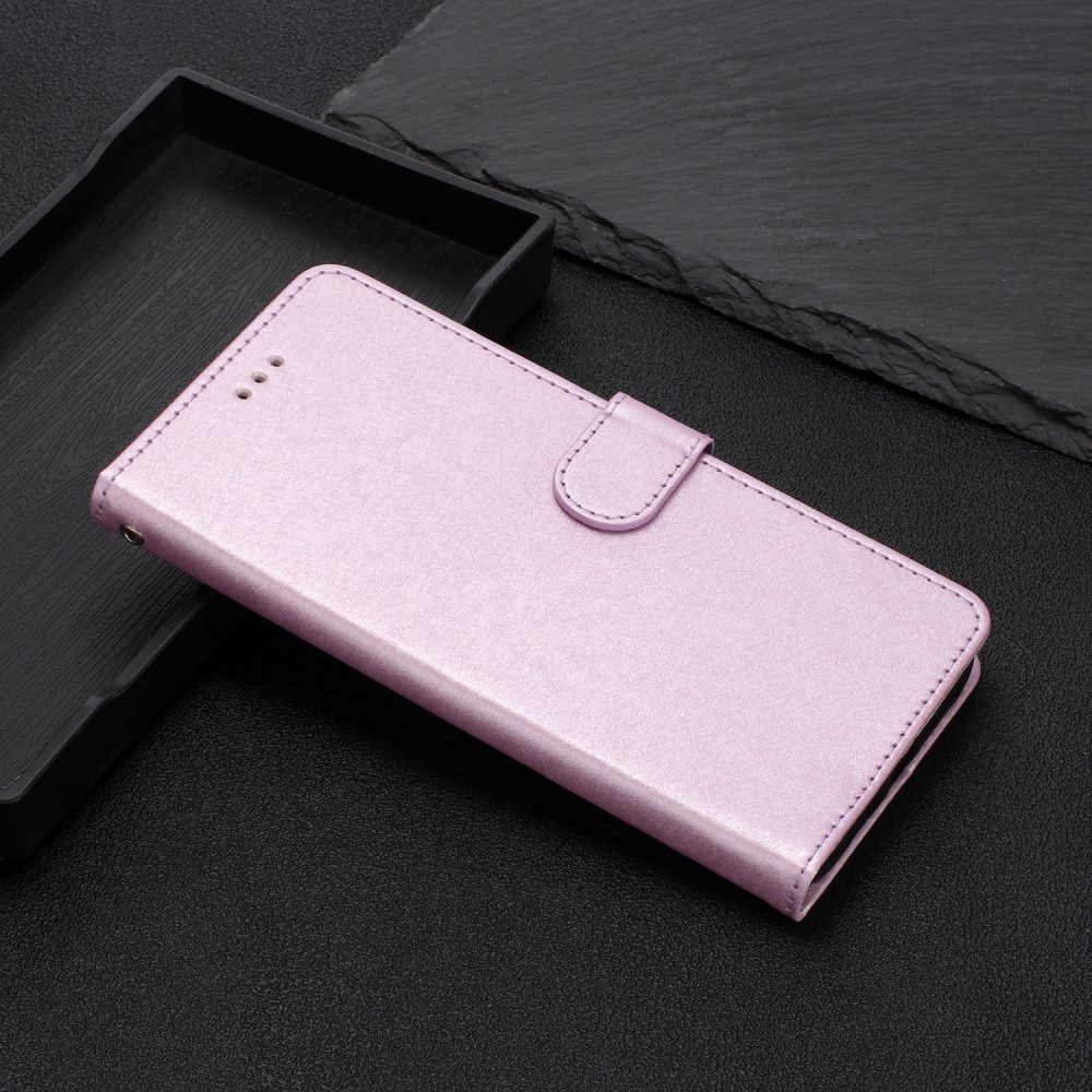  iPhone 15 Plus Fodral Silk Textur Med Snodd Lila