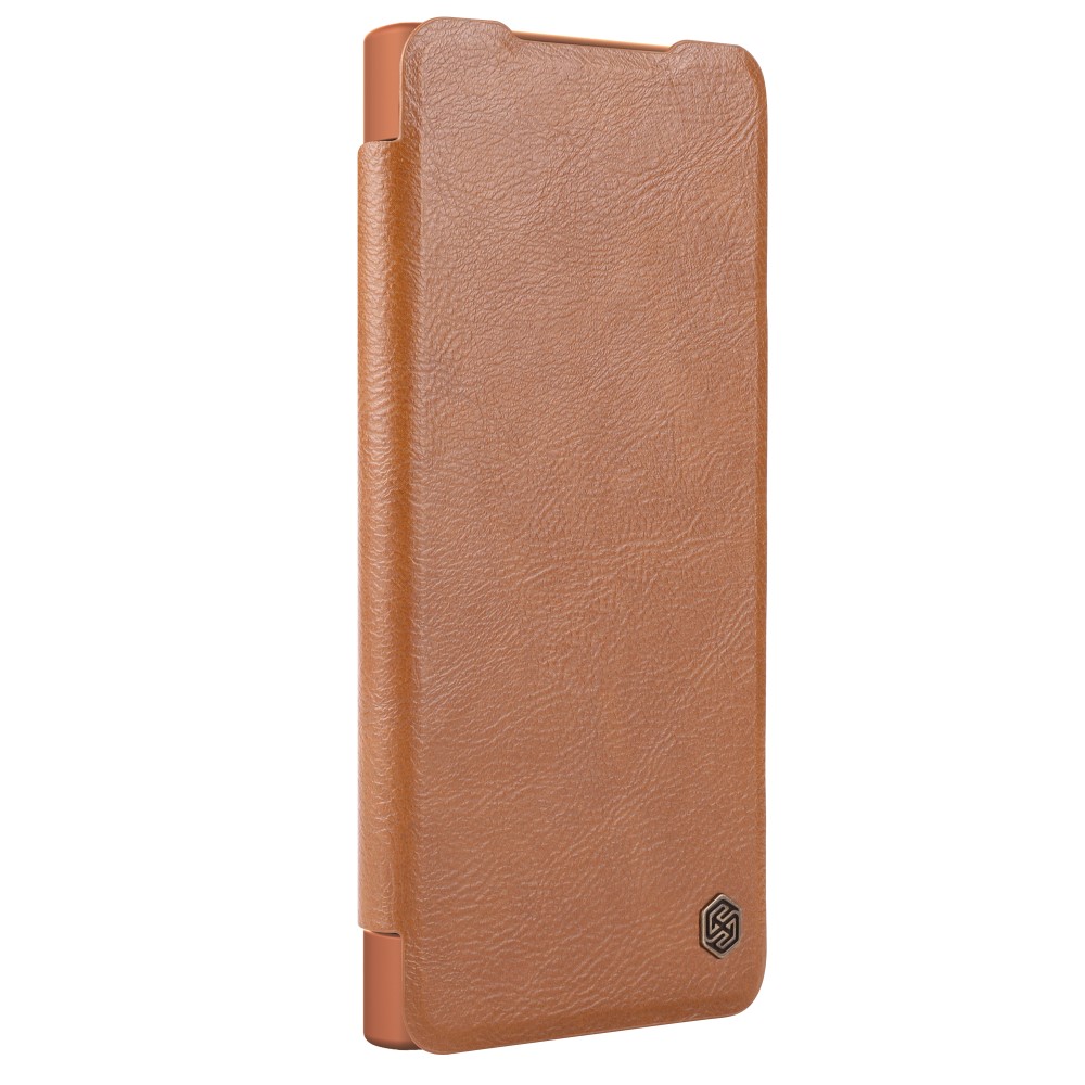 NILLKIN NILLKIN Galaxy S24 Plus Fodral Qin Läder Cam Kickstand Brun