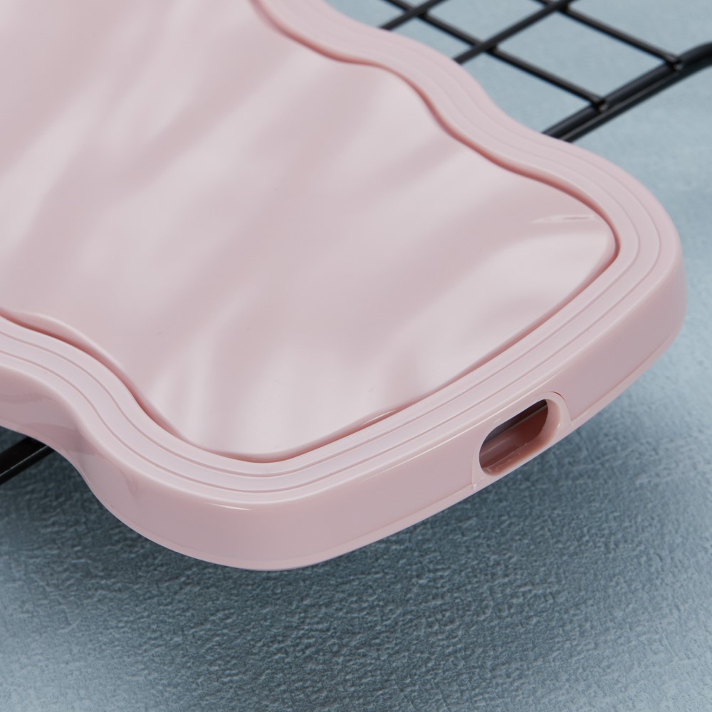  iPhone 15 Mobilskal Wavy Textur Rosa