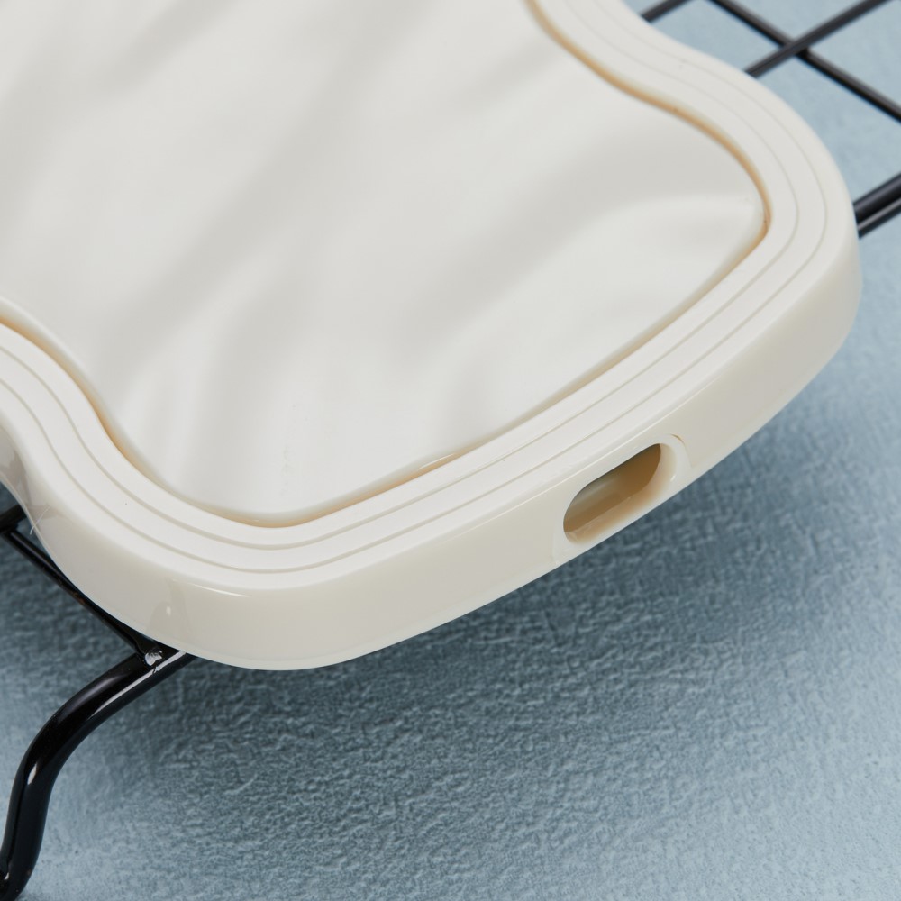  iPhone 14 Mobilskal Wavy Textur Beige