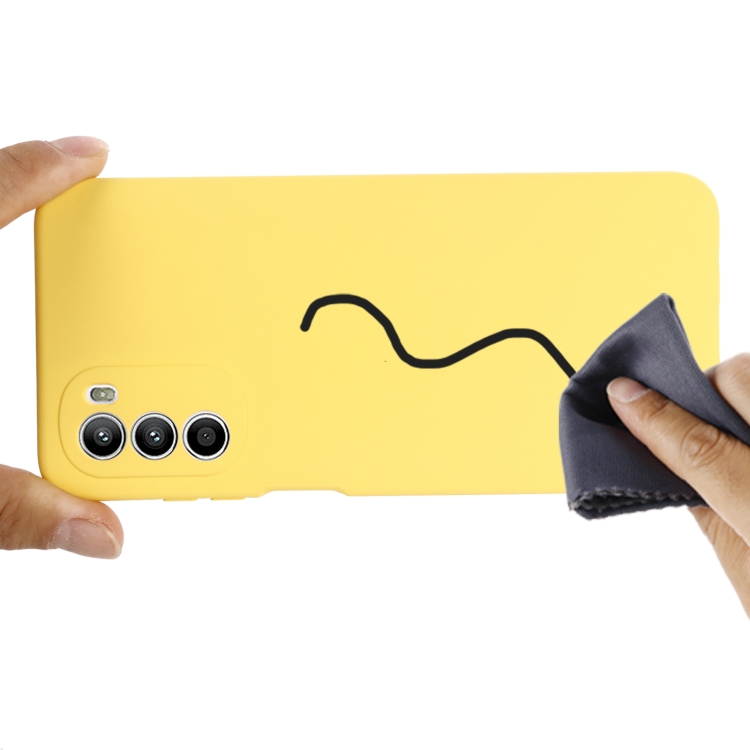  Motorola Moto G52/G82 Skal Liquid Silikon Gul