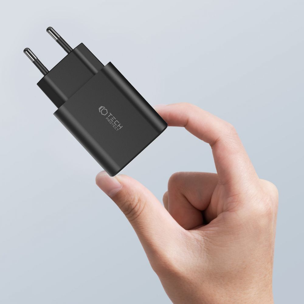 Tech-Protect Tech-Protect 30W PD/QC Väggladdare 2x USB-C 1x USB-A Svart